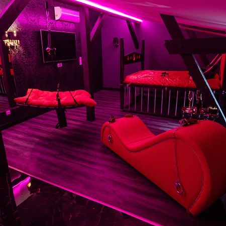 Red Palace Apartament Bdsm Bydgoszcz Exterior foto