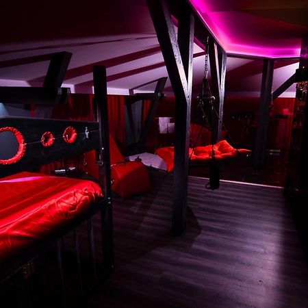 Red Palace Apartament Bdsm Bydgoszcz Exterior foto