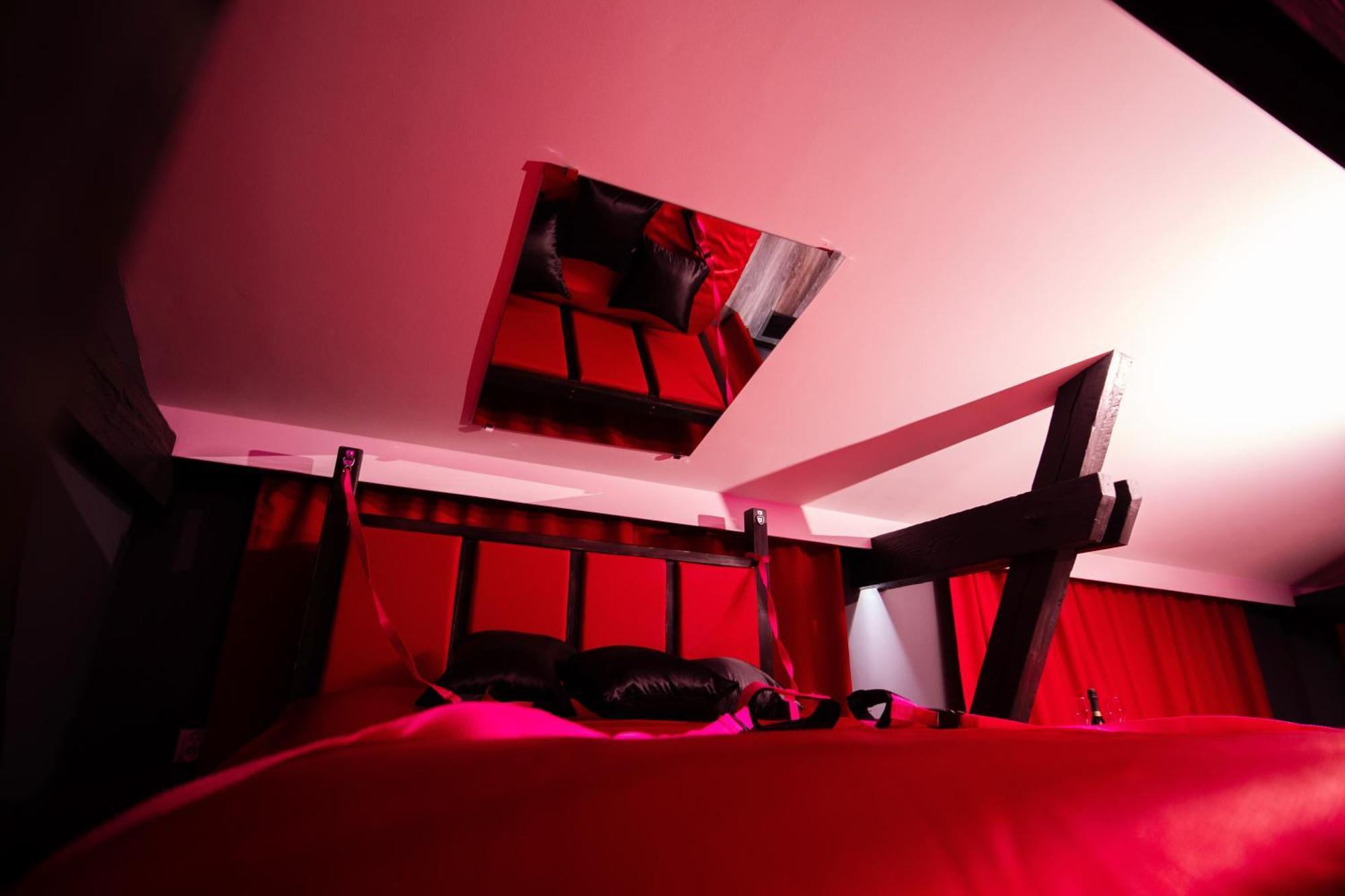 Red Palace Apartament Bdsm Bydgoszcz Exterior foto